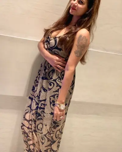 Sindewahi Escort